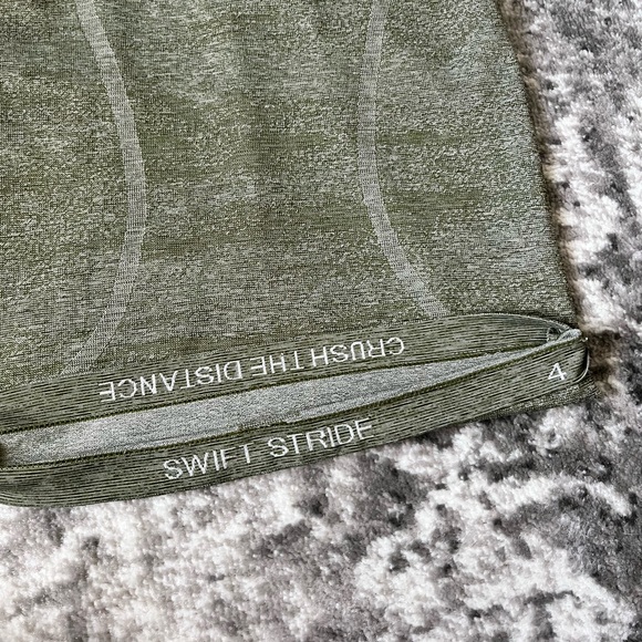 Lululemon Swiftly Speed Racerback - Picture 5 of 5